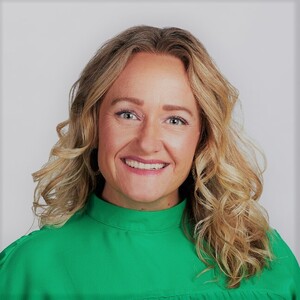 Carolyn Murtoff Hart